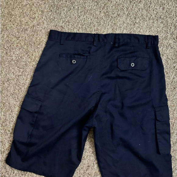 New shorts (36) + matching button down (Large) - Picture 5 of 9